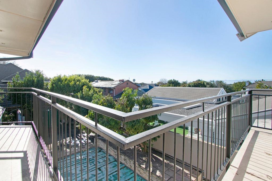 5 Bedroom Property for Sale in Rondebosch Western Cape